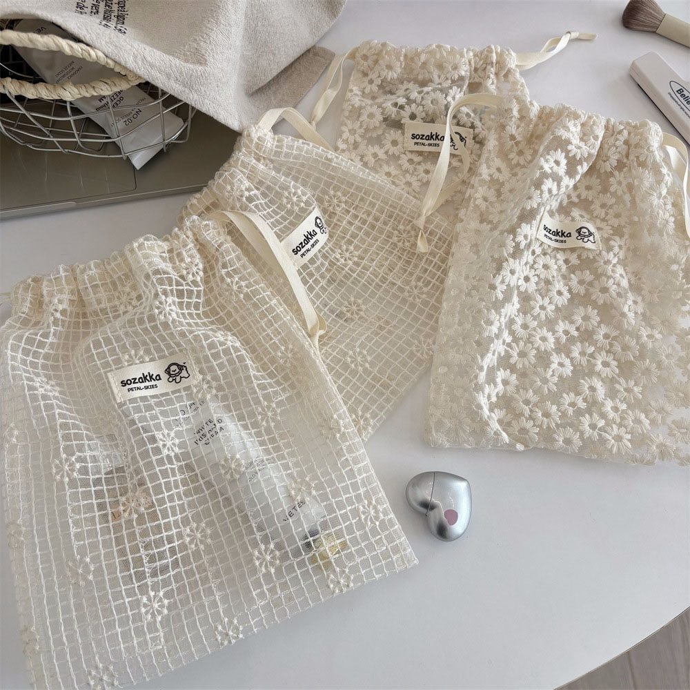 Lace Embroidered Daisy Mesh Dr - Travel Accessories Us ulasan dan harga