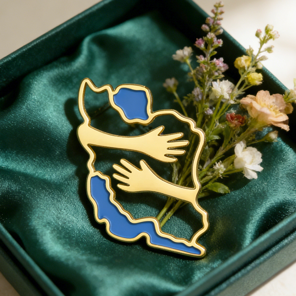 Dawapara Iran Map Shape Brooch - Travel Accessories Unisex ulasan dan harga